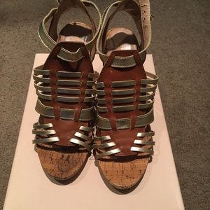 Bcbg wedge sandal